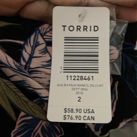 Plus Size Torrid Black Palm Hi Lo MIDI Dress - Picture 6 of 6